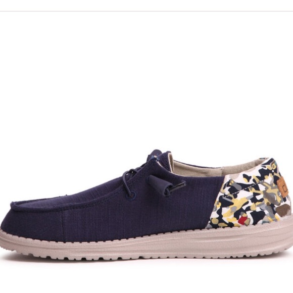 Hey Dude - Picture 1 of 7